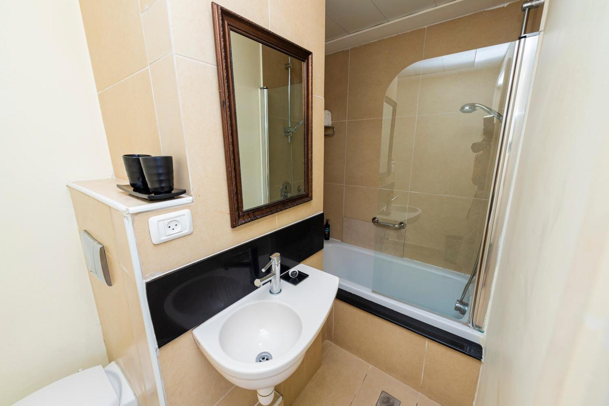 Hotel Basel Tel-Aviv מראה חיצוני תמונה